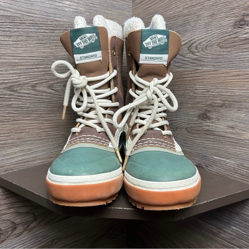 Vans High Standard waterproof boots Green and Brown